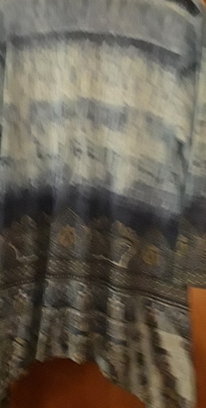 Tunic - Picture 2 of 3